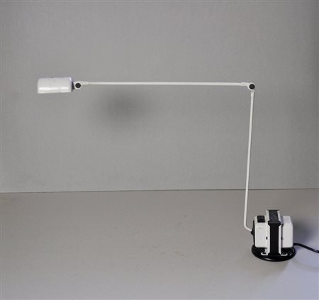 Tommaso Cimini Tischlampe "Daphine", 1975;Metall weiß, Höhe 38 cm, Produktion...