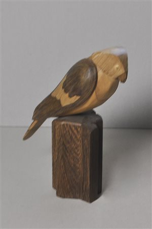 TZ (Monogramm/Monogramma) Junger Falke, 1986;Verschiedene Hölzer, Höhe 40 cm,...