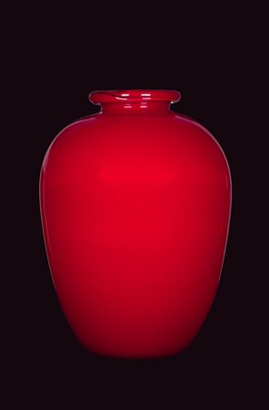 CARLO SCARPA Grande vaso “laccato” rosso, 1940 Vetro rosso della serie...