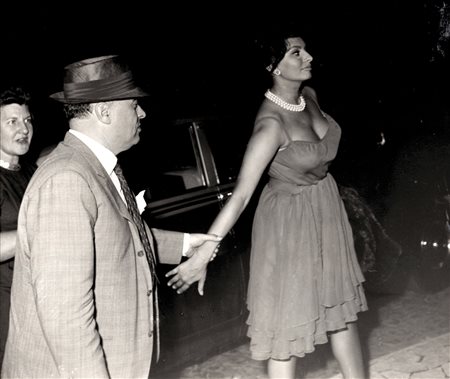 MARCELLO GEPPETTI Sophia Loren con Carlo Ponti, 1961 Stampa anni 90, stampa...