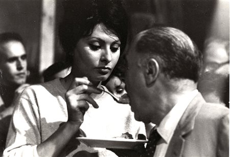 VELIO CIONI 29° compleanno di Sophia Loren, che cede qui un po’ della sua...