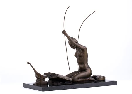 UGO ATTARDI Donna somala che medita Scultura in bronzo, 38,5 x 43 x 14,5 cm...