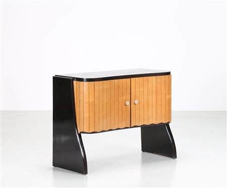 MANIFATTURA ITALIANA Mobile bar anni 50. -. Cm 105,00 x 79,00 x 44,00.