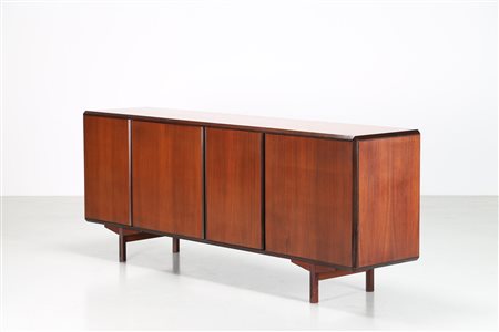 MANIFATTURA ITALIANA Credenza in palissandro, anni 60. -. Cm 210,50 x 83,50 x...