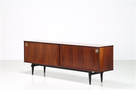 DASSI M.M. Credenza in palissandro con ante scorrevoli, anni 50. . Cm 220,00...