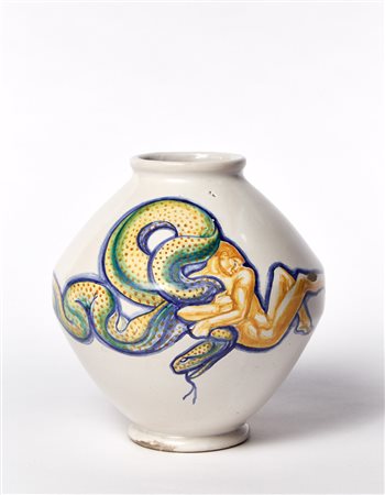 Duilio Cambellotti (Roma 1876 - Roma 1960) Vaso in maiolica di forma...