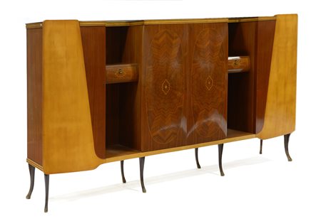 Credenza impiallacciata in legno con quattro ante, ripiano in vetro e...