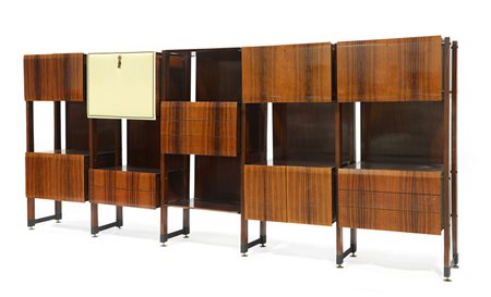 Galleria del Mobilio Credenza a cinque moduli e sei montanti. Desio, 1958 ca....