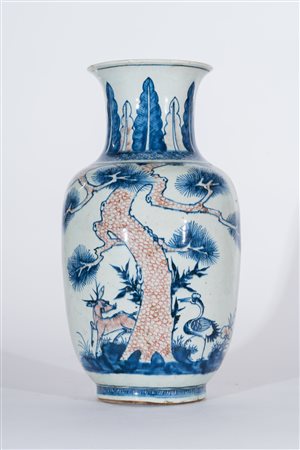 Arte Cinese Vaso in porcellana decorato a motivi naturalistici in blu e rosso...