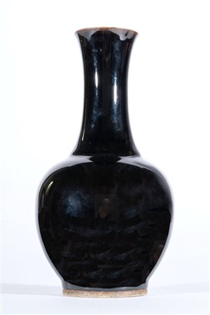 Arte Cinese Vaso in porcellana invetriata di nero specchiato Cina, dinastia...