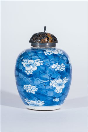 Arte Cinese Vaso in porcellana con decoro ice crack e tappo in metallo non...