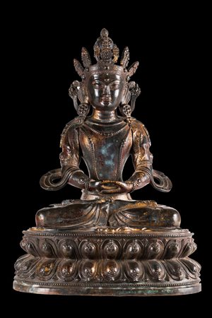 Arte Himalayana Grande fusione in bronzo scuro raffigurante Amitayus Tibet,...
