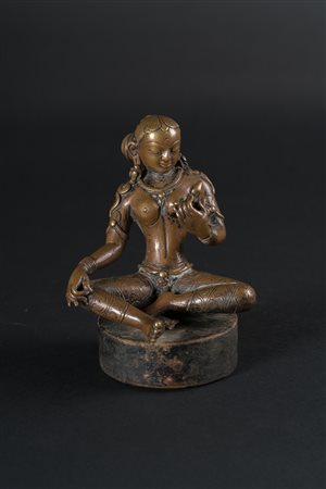Arte Himalayana Statua in lega di rame raffigurante una figura femminile...