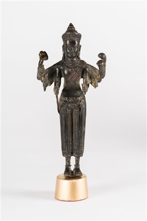 Arte Sud-Est Asiatico Rara figura stante in bronzo Vietnam, arte champa, area...