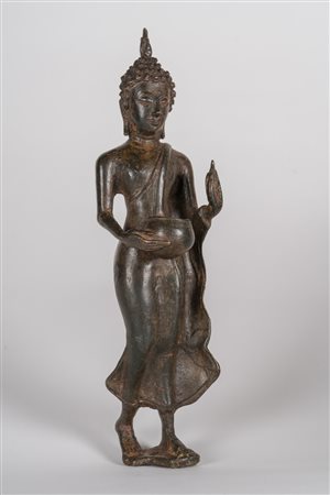 Arte Sud-Est Asiatico Buddha stante in bronzo Thailandia, XIX - XX secolo . ....