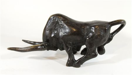 Joze Pohlen 1926 "Il toro" lung. cm. 98 - scultura in bronzo Firma incisa.