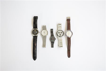 Lotto composto da 5 orologi da polso di diversa marca e materiale