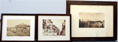 Lotto composto da due stampe fotografiche all'albumina con vedute di Verona...