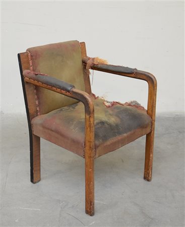 Poltroncina in legno, anni 40 (gravi difetti)