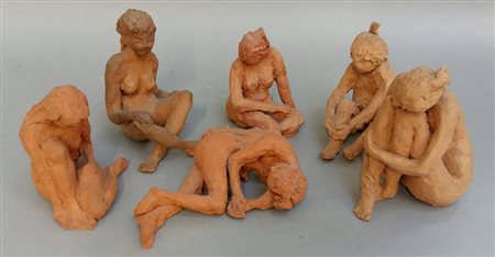 Magnaghi Matilde Lotto di sei sculture in terracotta raffiguranti nudi...