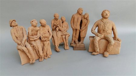 Magnaghi Matilde Gruppo di quattro sculture in terracotta raffiguranti...