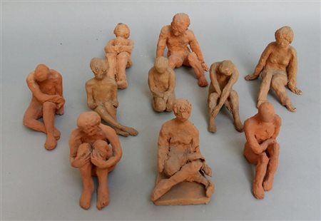 Magnaghi Matilde Gruppo di dieci sculture in terracotta raffiguranti nudi...