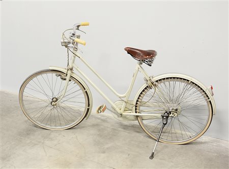 Bicicletta da donna grigio perla marcata Taurus (lievi difetti)