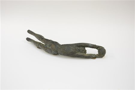 Ignoto, sec. XX. Scultura in bronzo raffigurante un portiere del gioco del...