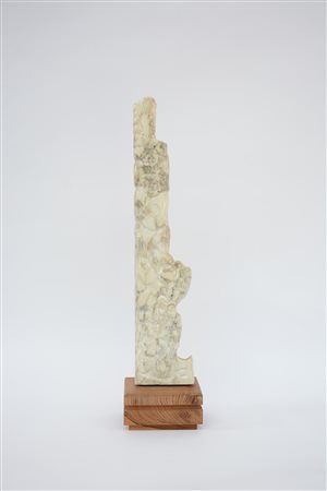 Vittorio Amadio "Senza titolo" 1988, scultura in marmo bianco (h cm 60)...