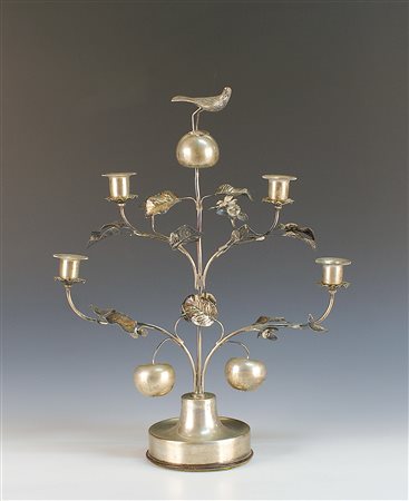 Particolare candelabro in argento a quattro fiamme, vecchia manifattura, gr....