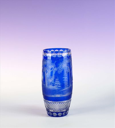 Vaso in vetro inciso blu cobalto e trasparente, Boemia, vecchia manifattura,...