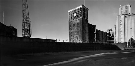 Gabriele Basilico (1944 - 2013)Porto Rotterdam 1987Stampa fotografica vintage...