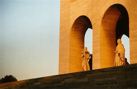 Franco Fontana (Modena 1933)Roma EUR 1979Stampa fotografica vintage a colori...