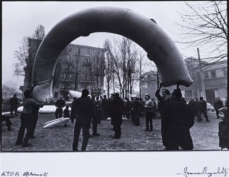 ENRICO CATTANEO (1933) - FRANCO MAZZUCCHELLI (1939)Alfa Romeo, 1971Fotografia...