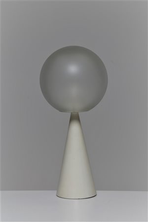 PONTI GIO' (1891 - 1979) Lampada da tavolo in metallo laccato e vetro...