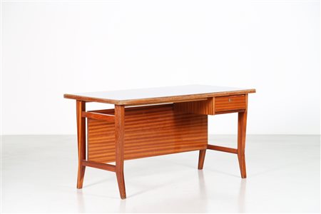 PONTI GIO' (1891 - 1979) Scrivania in mogano e formica prodotto da Schirolli,...