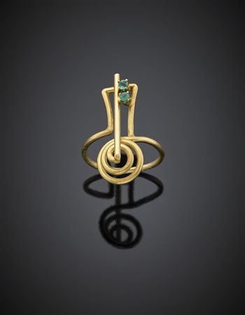 Anello a spirale in oro giallo e smeraldi, g 6,32 misura 19/59.-ENYellow gold...