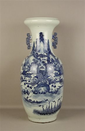 Firmato, datato. Vaso in porcellana bianca e blu. Cina. XIX secolo. Mis. Alt....