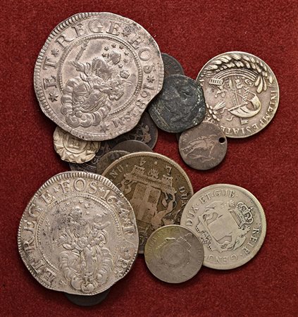 GENOVA. 15 monete, di cui 7 in argento (compresi scudo stretto 1654 e 1682),...