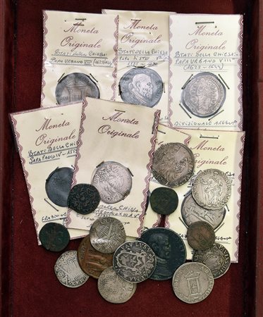 PAPALI. Da Paolo IV a Urbano VIII. 19 monete (di cui 9 testoni e altre 6 in...