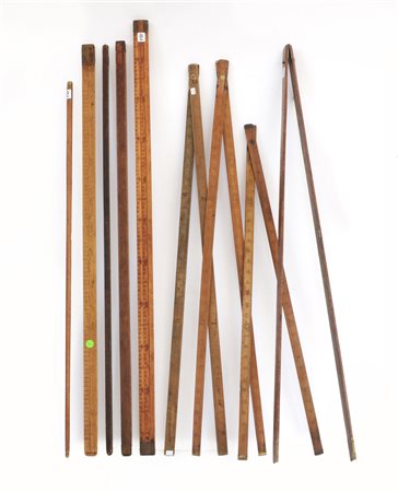 Lotto composto da nove misure in legno-ENNine wooden measures