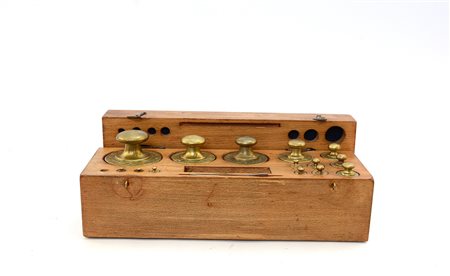 Pesiera in ottone con peso da 2kg (difetti)-ENA brass set of weights, the...