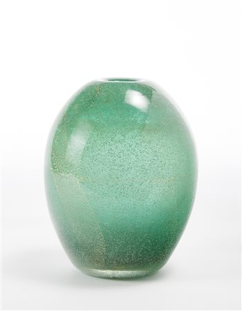 Carlo Scarpa (Venezia 1906 - Sendai 1978)Vaso in vetro sommerso verde...