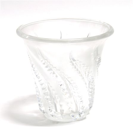 Lalique Vaso troncoconico a bocca svasata in vetro stampato con motivo a...