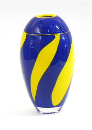 Hoglund Glass Vaso in vetro sommerso a canne blu e gialle. Nuova Zelanda,...