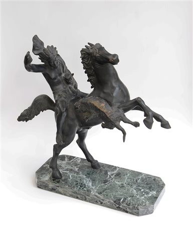 T. Campajola "Indiano a cavallo" scultura in bronzo (h cm 50) poggiante su...