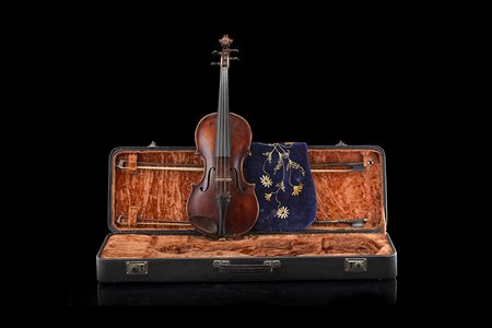 Violino di Giovanni Piva, Genova 1888.Fondo in due pezzi con marezzatura...