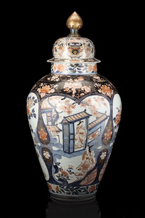 Potiche in porcellana con coperchio a decoro Imari (restauri)Giappone, secolo...