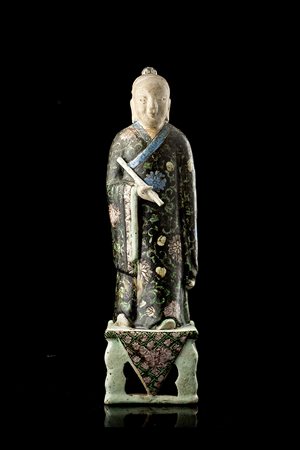 Figura in bisquit smaltato in Famiglia Verde (restauri)Cina, dinastia Qing,...