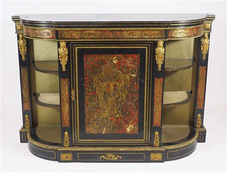 Credenza in legno nero con applicazioni a lavorazione boulle, a due ante e...